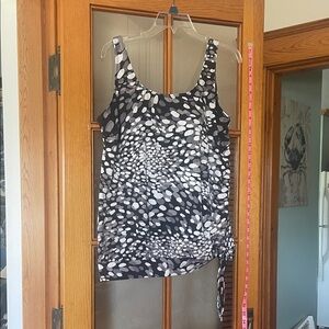 Swimsuits For All Monochrome Dot Swim Tank Top